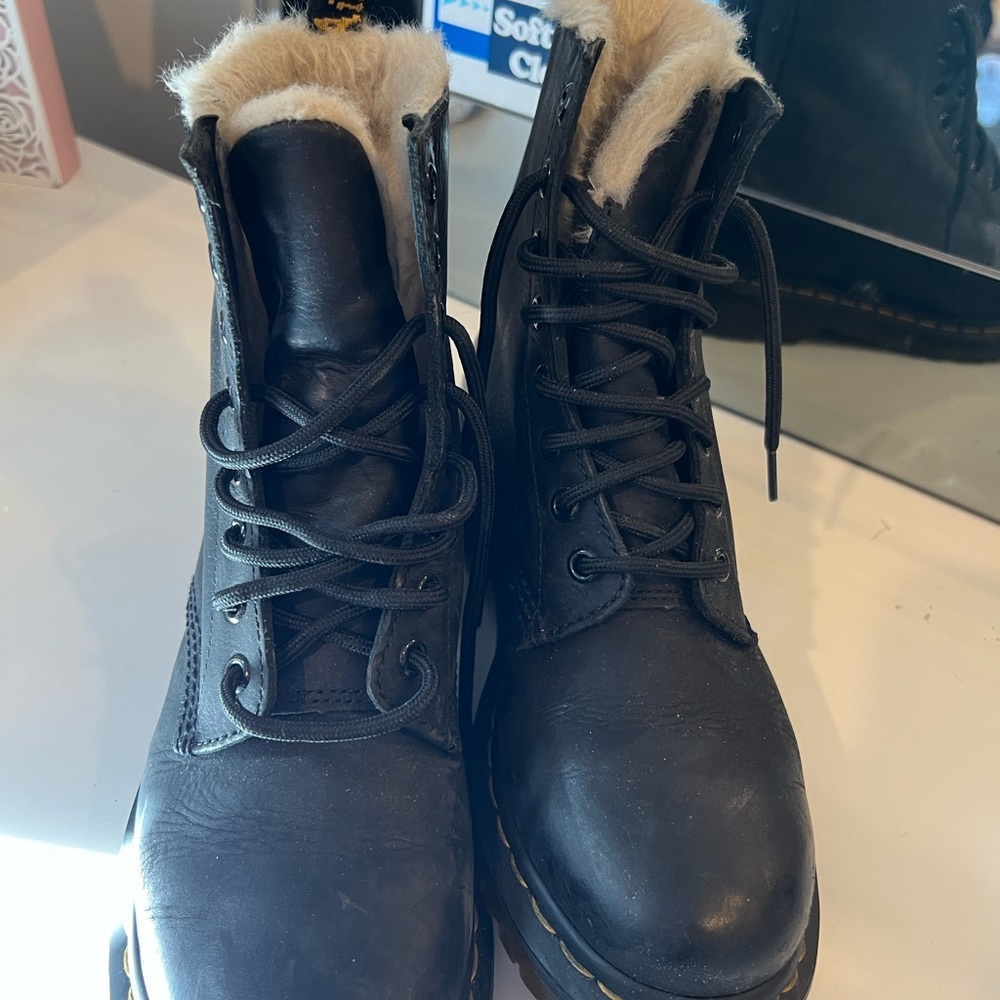 Womens dr. Martens boots